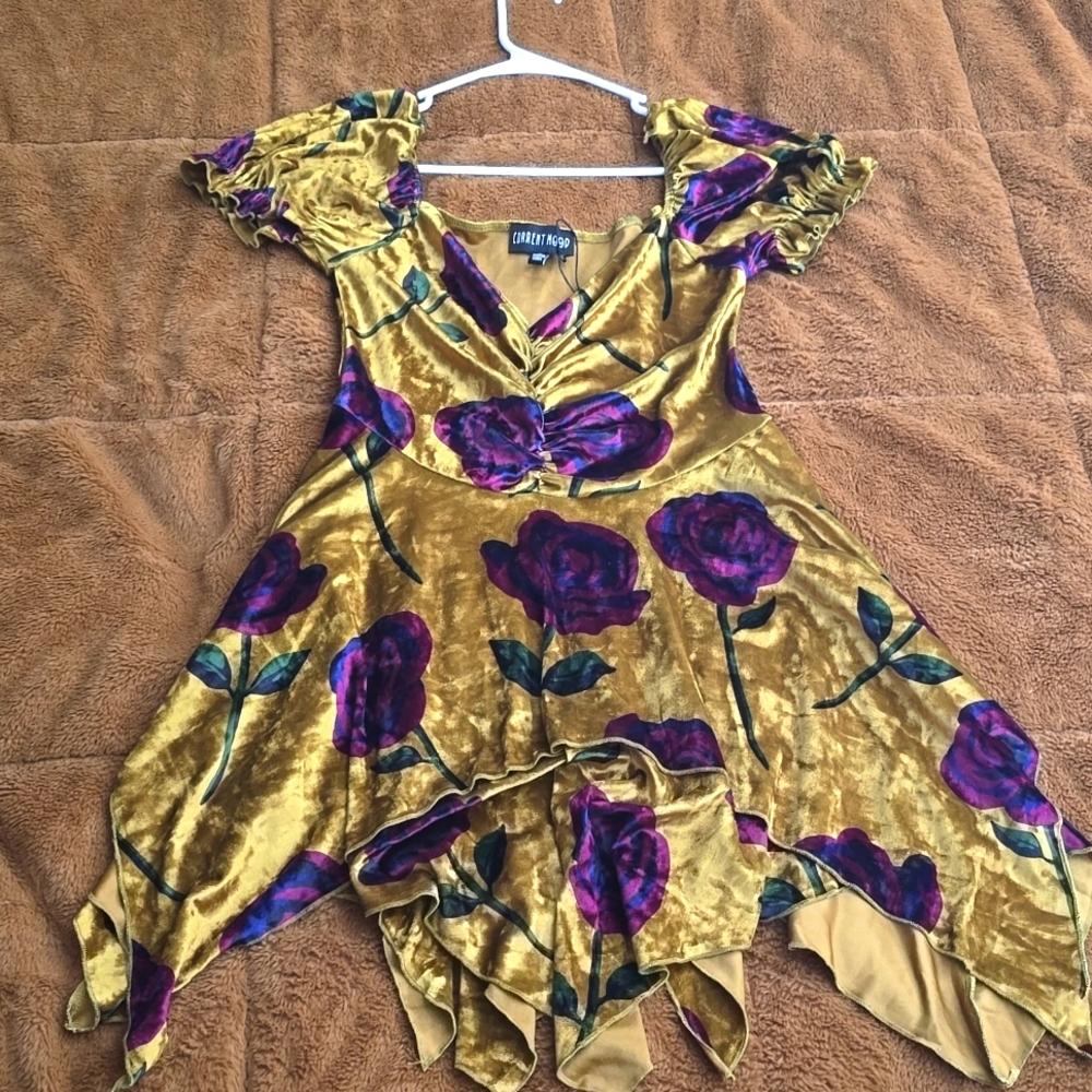 Dolls kill dress velvet material